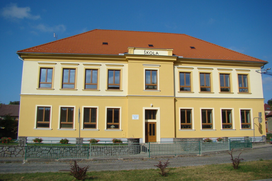 Primary schools receive 950 million for the modernization