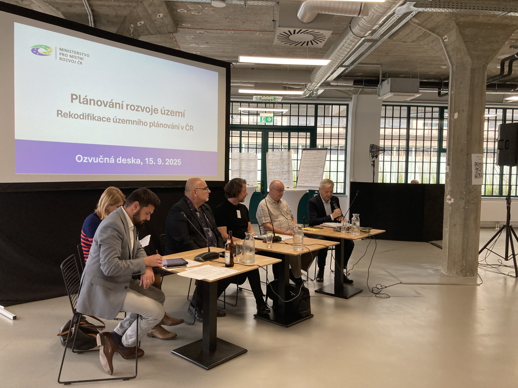 Pragovka hostila odborné fórum k reformě územního plánování