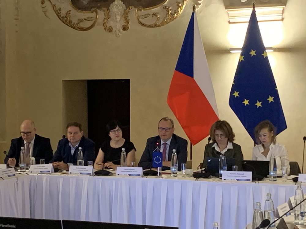 Česko patří ke špičce v čerpání evropských fondů. Schváleny byly projekty už za více než 14 miliard eur 
