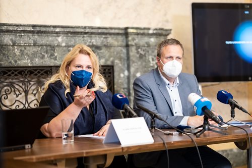 Klára Dostálová: Spolu s hejtmany a ministrem zdravotnictví jsme našli řešení, jak podpořit projekty
