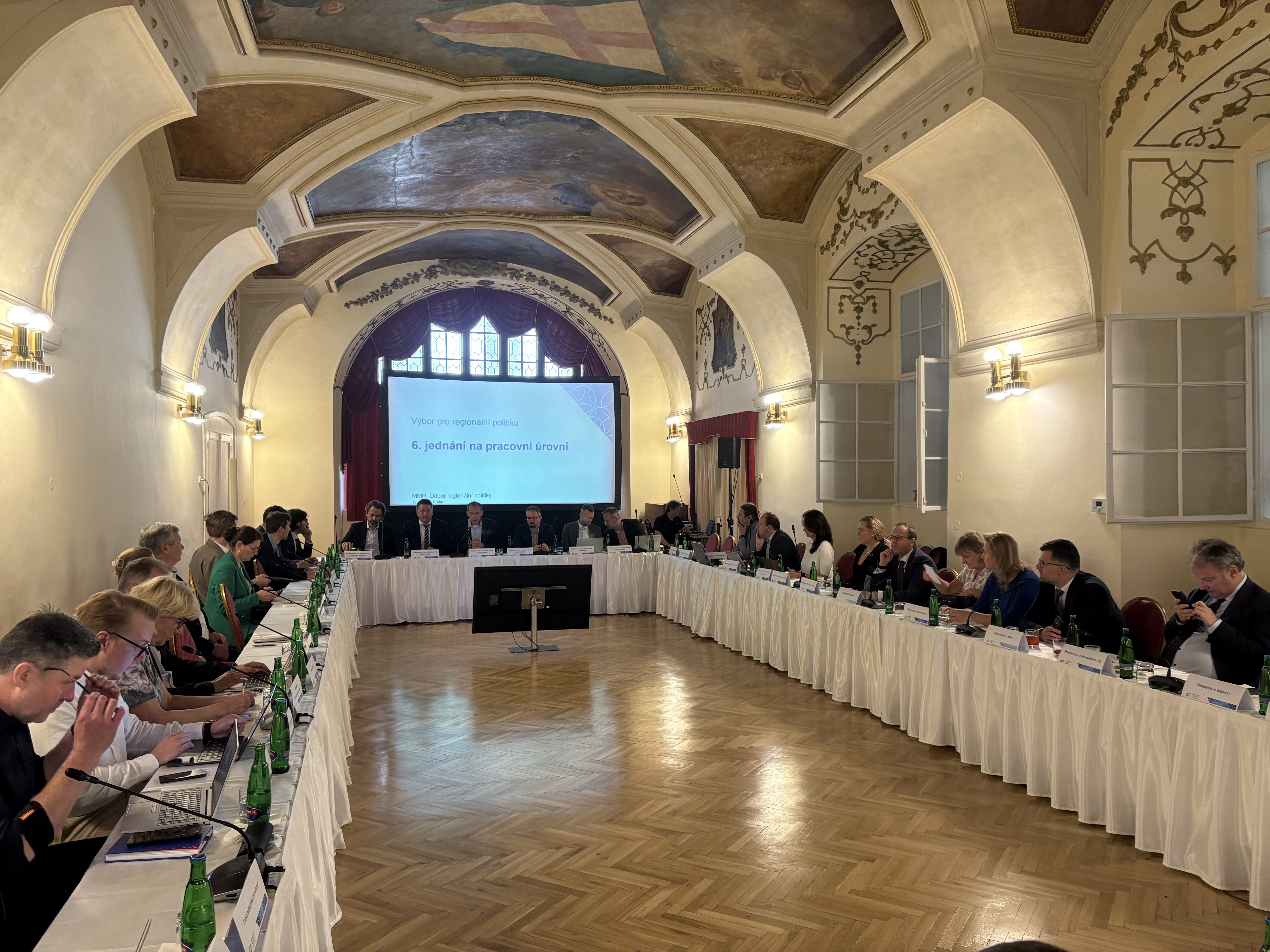 Výbor pro regionální politiku stanovil plán pro zlepšení situace v ohrožených územích a strukturálně postižených regionech