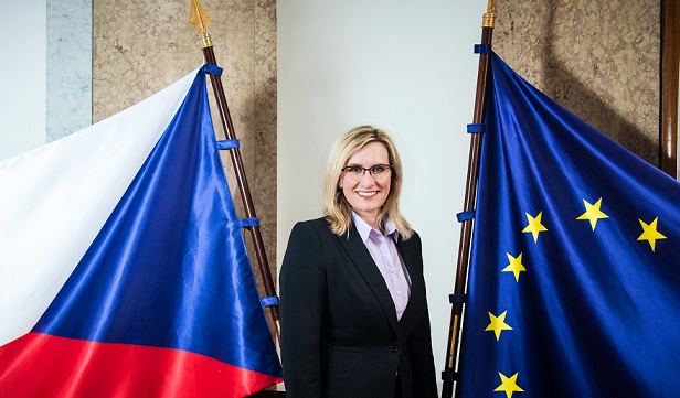 Karlu Šlechtovou čekají tento týden jednání hned ve třech státech 